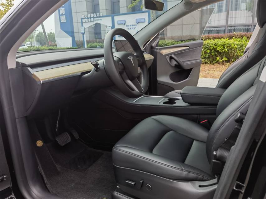Tesla Model Y 2023 #6 Tesla Model Y 2023 immagine di auto #6