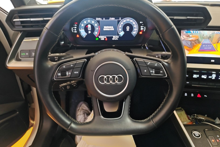 Audi A3 2023 immagine di auto #11