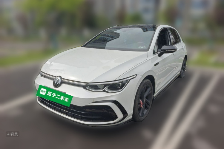 Volkswagen Golf 2024 car image #2