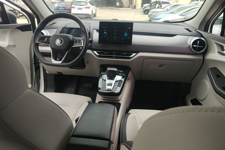 BYD Yuan Pro 2021 #10 BYD Yuan Pro 2021 car image #10