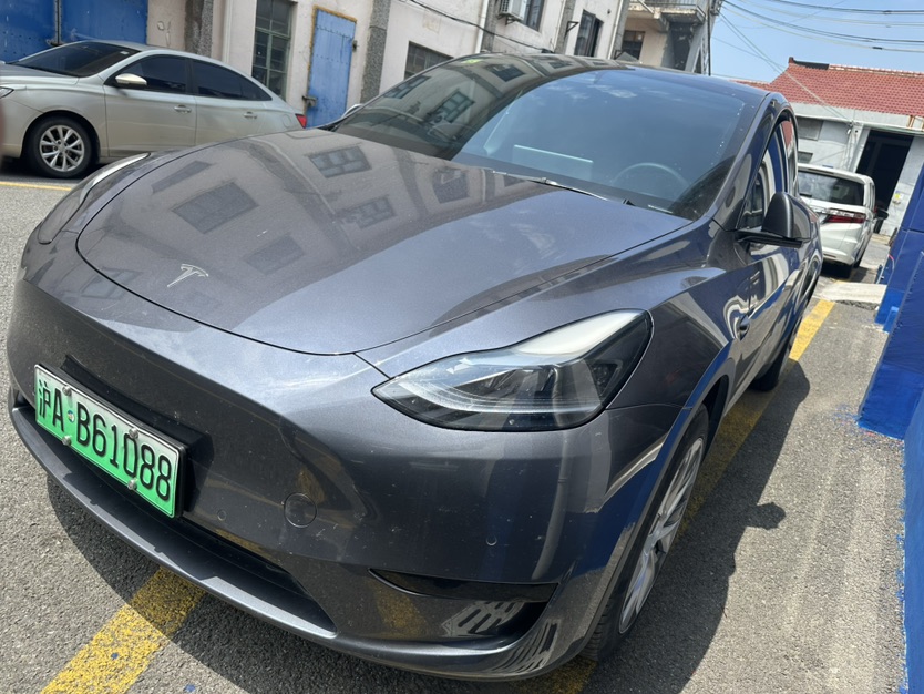 Tesla Model Y 2022 #2 Tesla Model Y 2022 car image #2