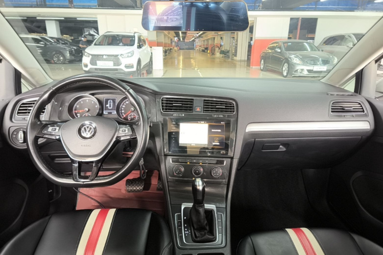 Volkswagen Golf 2020 #10 Volkswagen Golf 2020 car image #10
