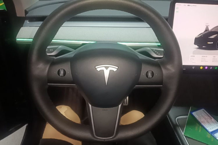 Tesla Model Y 2023 #11 Tesla Model Y 2023 car image #11