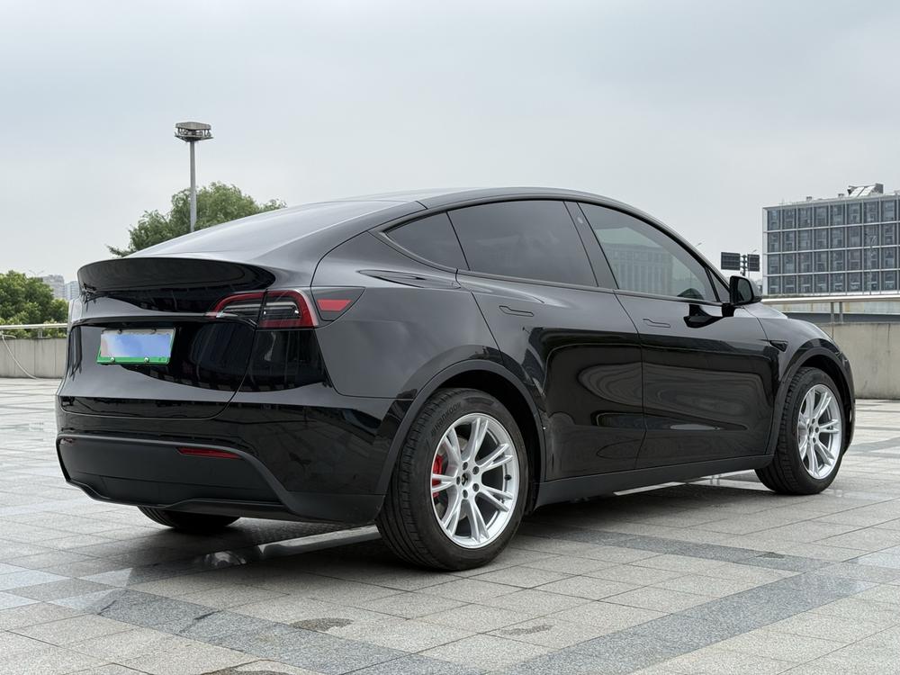 Tesla Model Y 2022 #7 Tesla Model Y 2022 car image #7