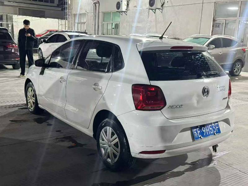 Volkswagen Polo 2015 immagine di auto #6