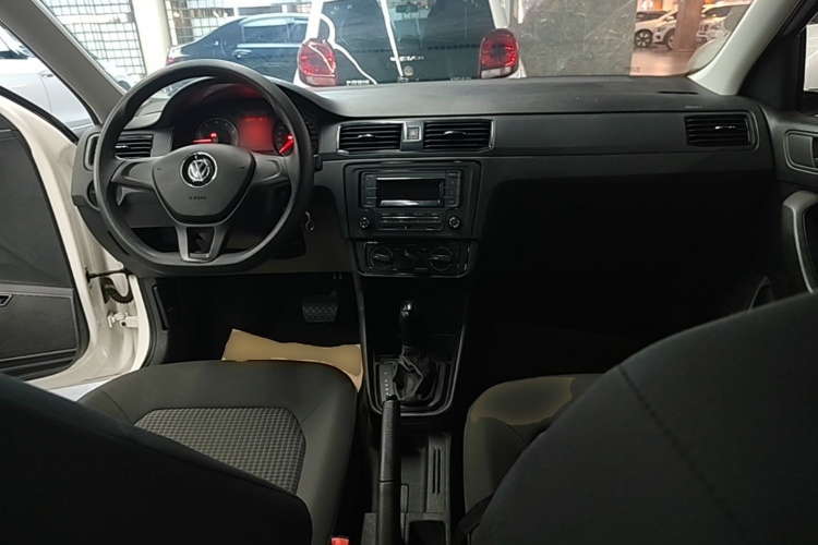 Volkswagen Santana 2021 car image #10