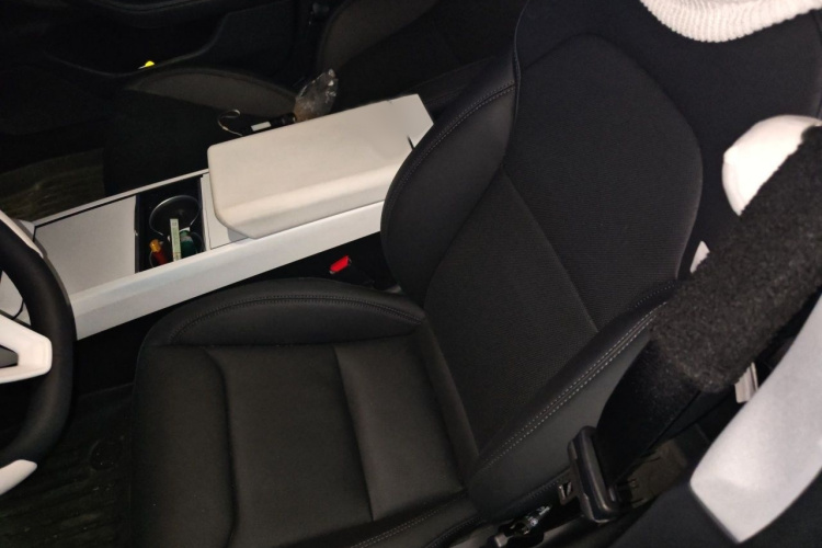 Tesla Model 3 2026 car image #23
