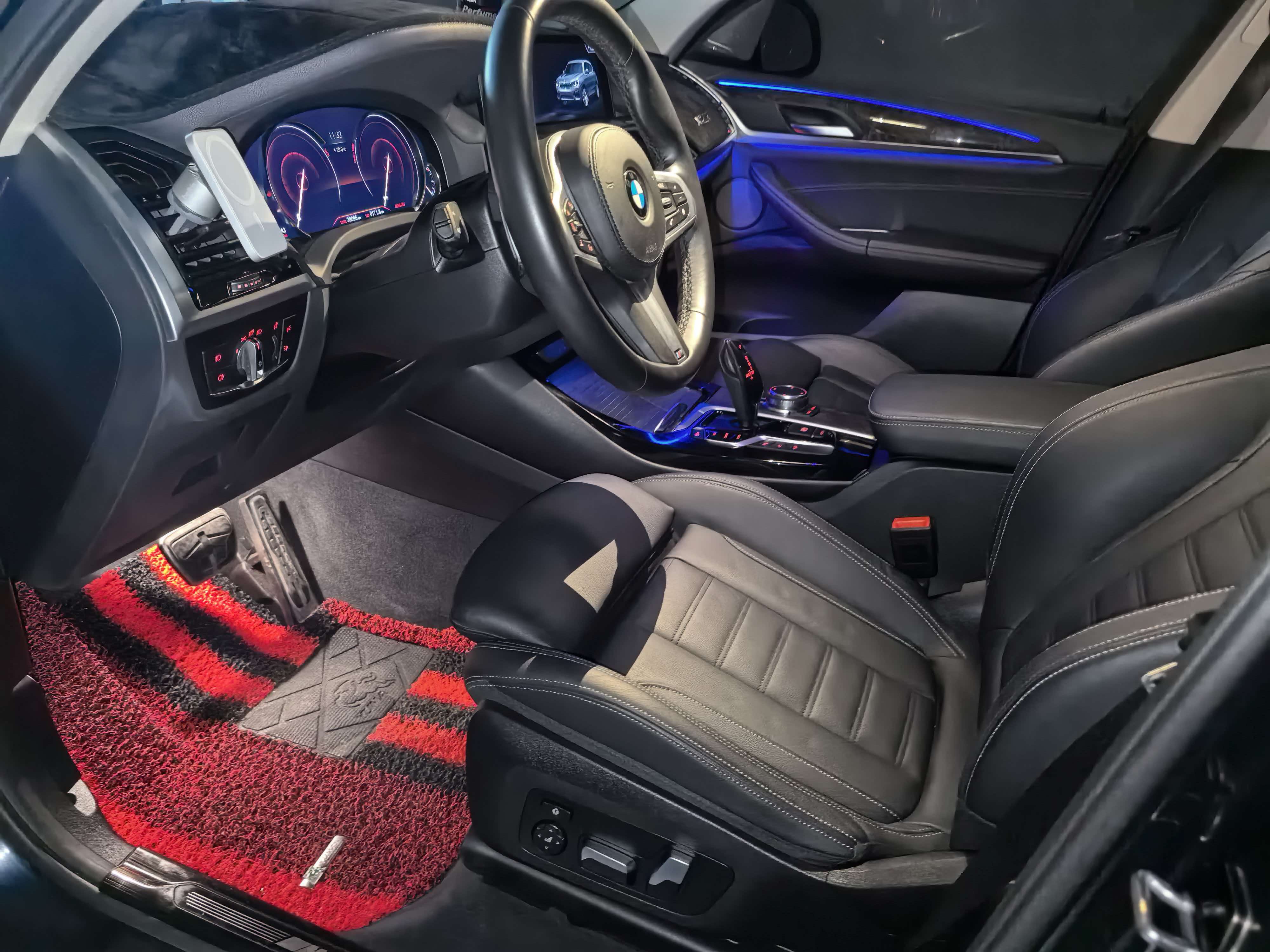 BMW X3 2019 car image #7