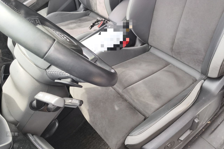 Audi Q3 2021 car image #17