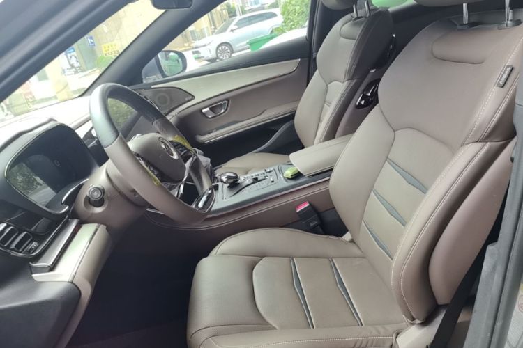 BYD Han 2022 car image #15