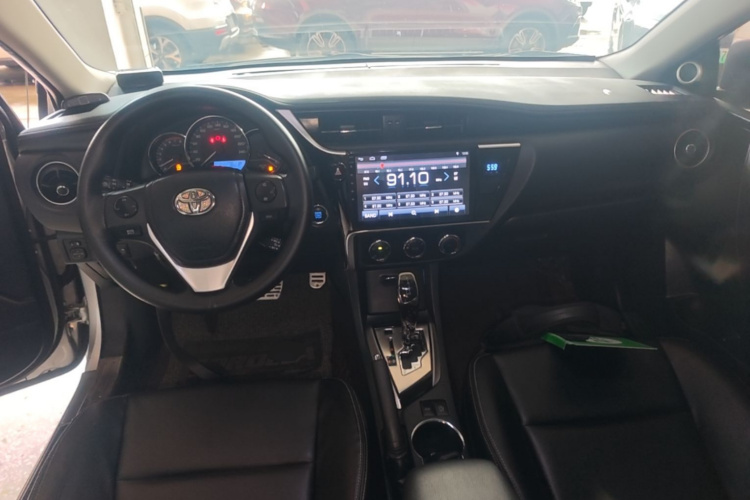 Toyota Corolla 2019 #10 Toyota Corolla 2019 car image #10