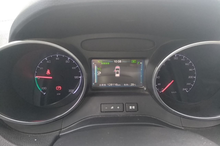 BYD Yuan New Energy 2019 car image #10
