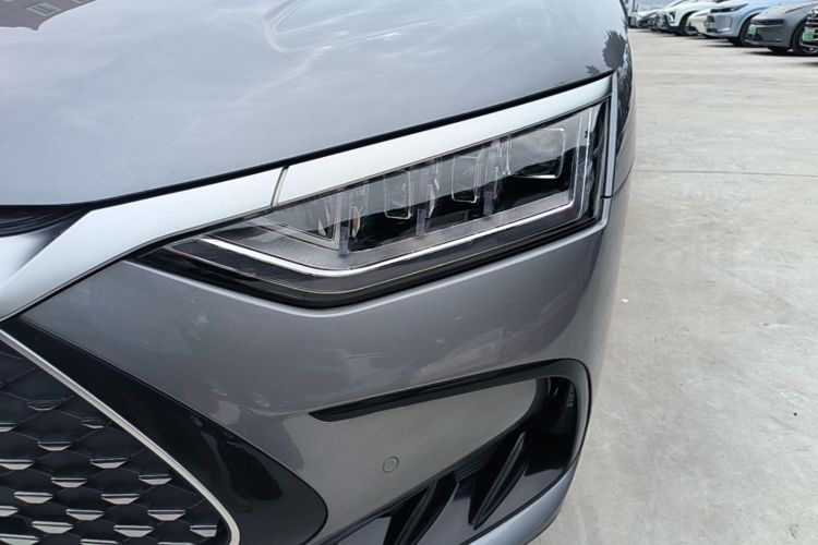 BYD Han 2024 immagine di auto #30