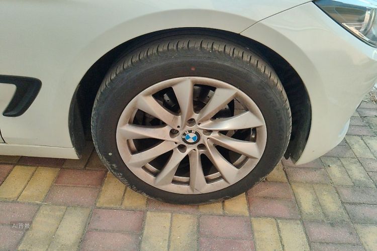 BMW 3 Series GT 2018 car image #9