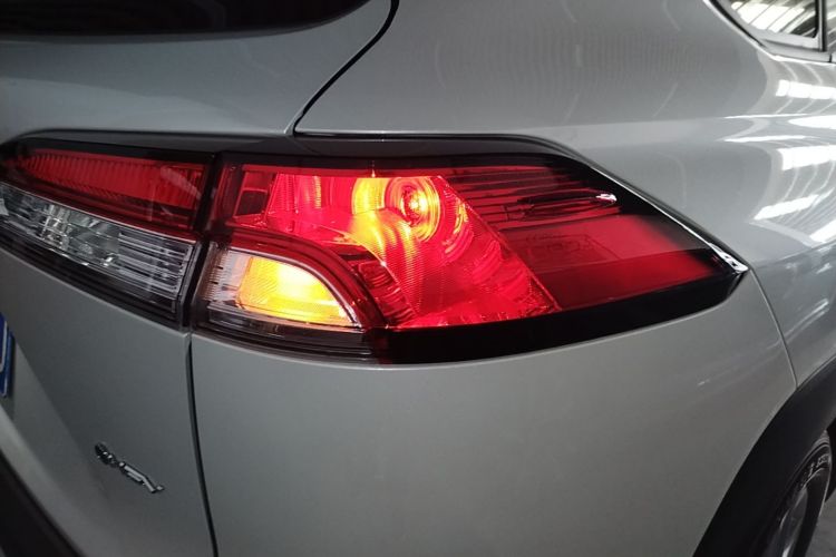 Toyota Corolla Cross 2026 car image #8