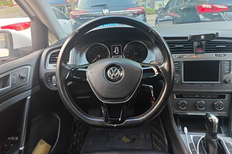Volkswagen Golf 2017 car image #12