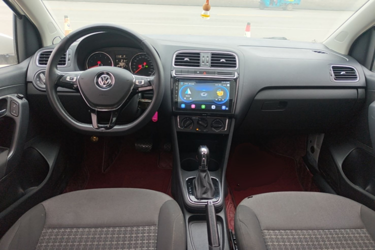Volkswagen Polo 2016 #11 Volkswagen Polo 2016 car image #11