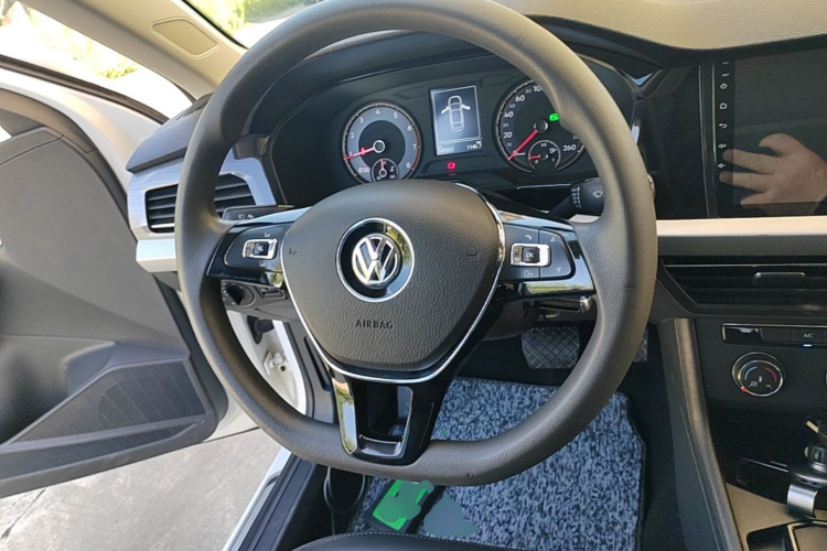 Volkswagen Lavida 2020 #11 Volkswagen Lavida 2020 car image #11