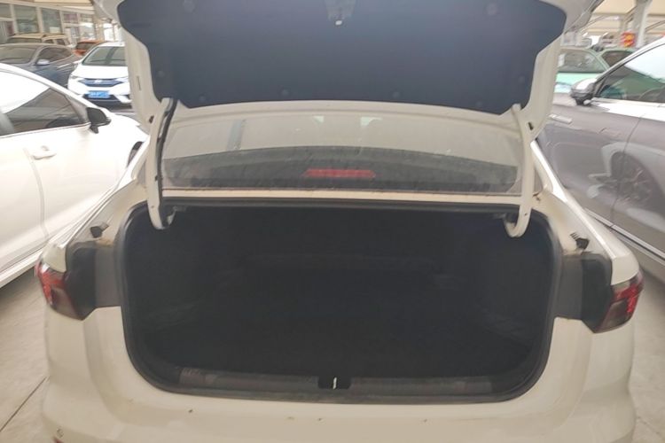 GEELY Emgrand 2022 car image #21