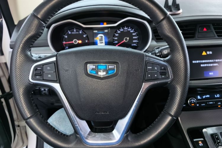GEELY Emgrand GS 2016 car image #11