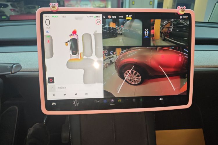 Tesla Model Y 2024 #17 Tesla Model Y 2024 car image #17