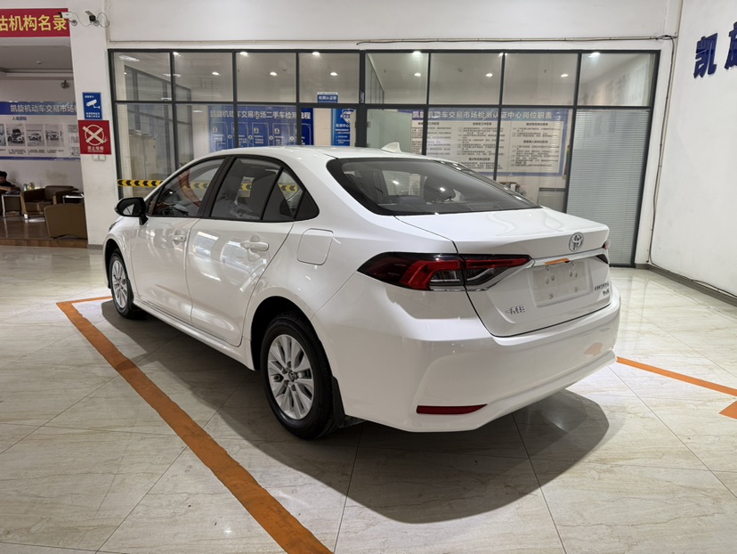 Toyota Corolla 2023 car image #5