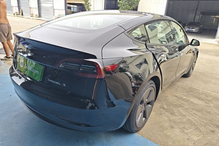 Tesla Model 3 2023 car image #5