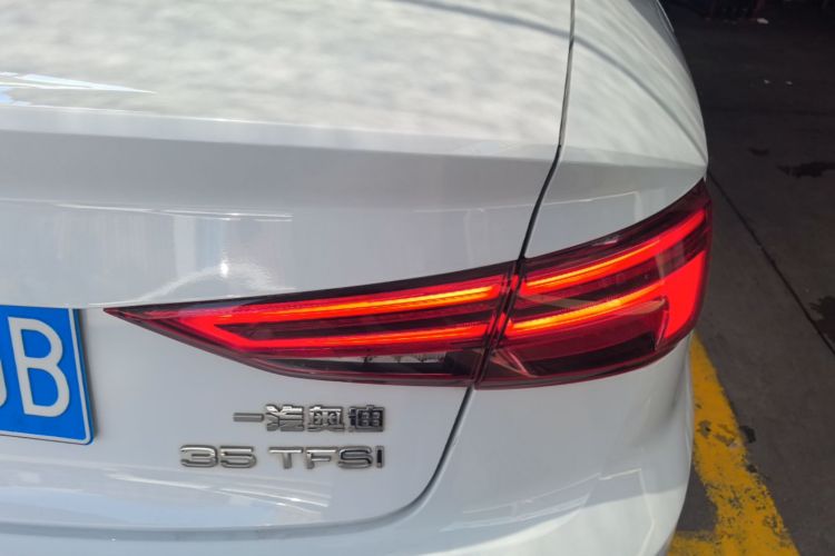 Audi A3 2019 car image #8