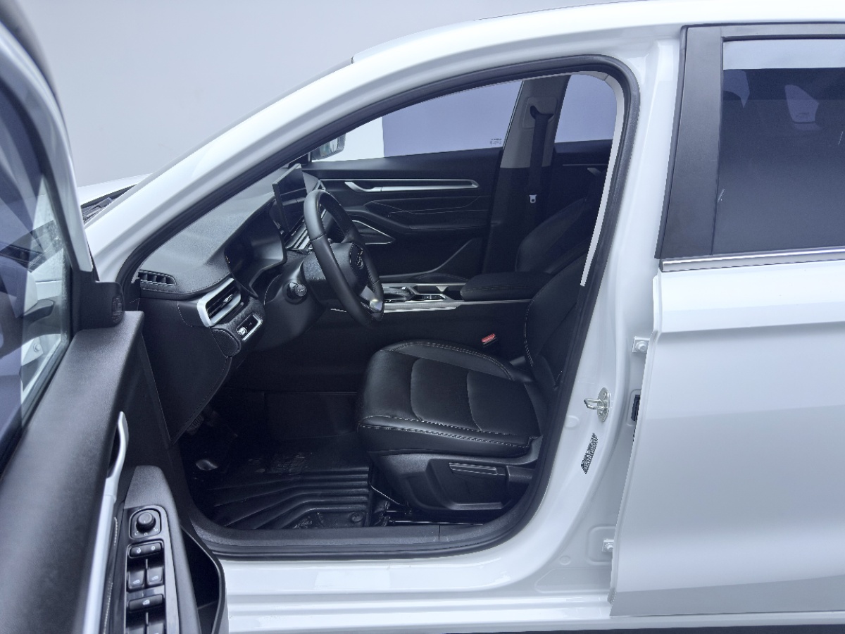 GEELY Emgrand 2024 #6 GEELY Emgrand 2024 car image #6