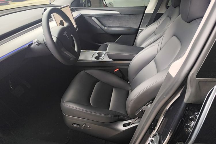 Tesla Model Y 2024 #15 Tesla Model Y 2024 immagine di auto #15
