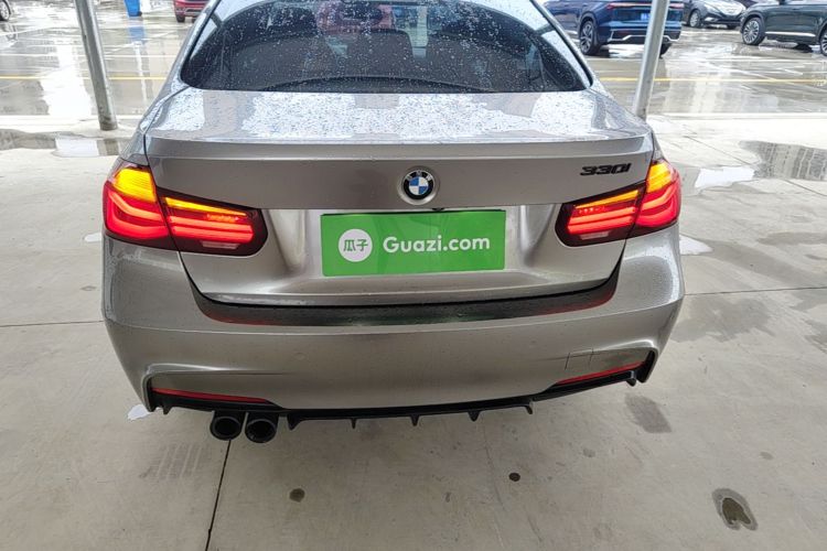 BMW 3 Series 2018 car image #6