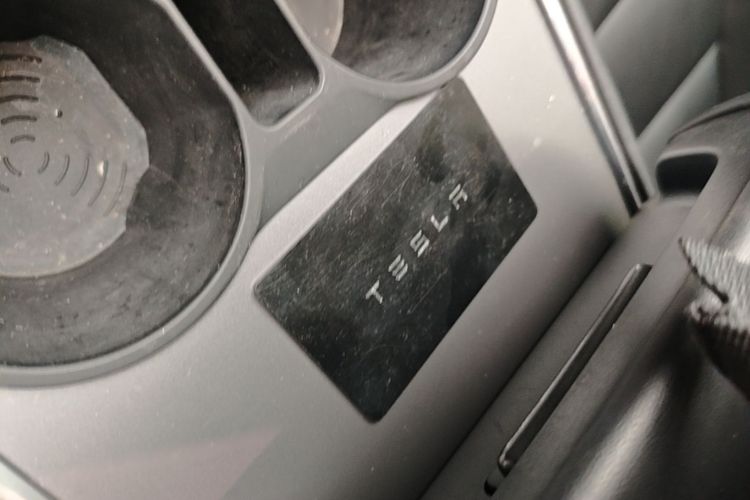 Tesla Model 3 2022 #9 Tesla Model 3 2022 صورة سيارة #9