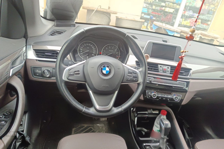 BMW X1 2018 #12 BMW X1 2018 car image #12