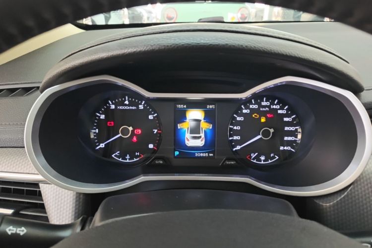 GEELY Emgrand GS 2016 car image #12