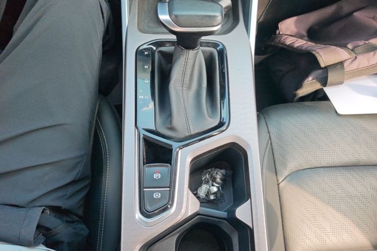GEELY Emgrand 2021 car image #18