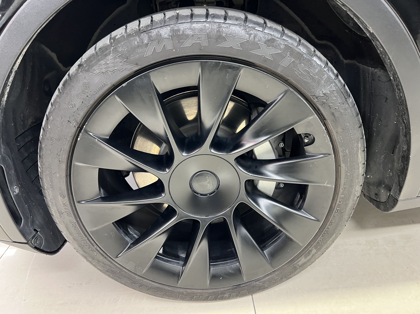 Tesla Model Y 2022 #20 Tesla Model Y 2022 car image #20