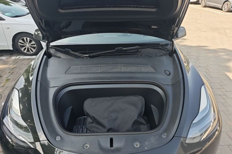 Tesla Model Y 2023 #22 Tesla Model Y 2023 car image #22