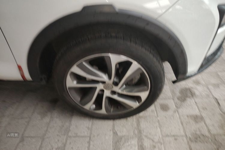 BYD Yuan 2017 #9 BYD Yuan 2017 car image #9