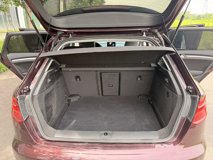 Audi A3 2019 immagine di auto #17