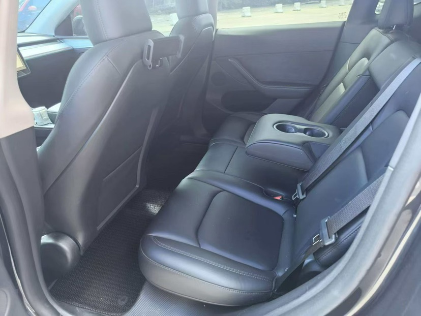 Tesla Model Y 2024 car image #3