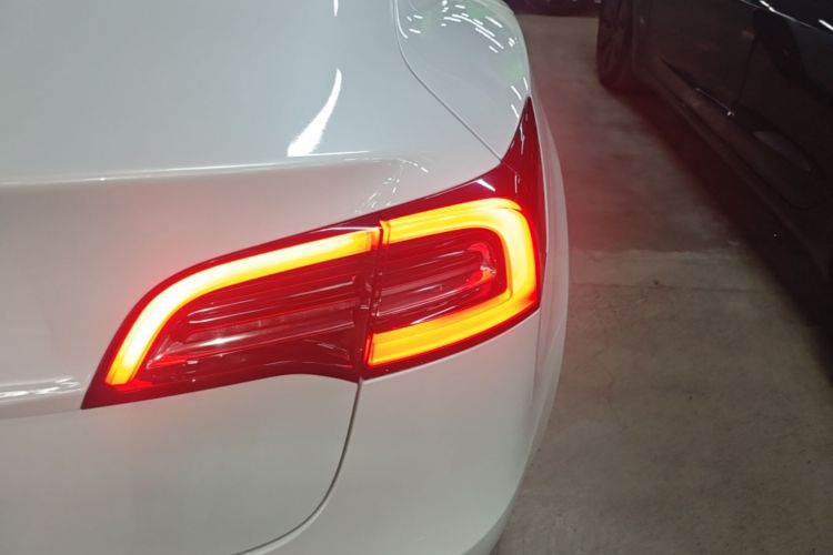 Tesla Model 3 2021 #8 Tesla Model 3 2021 car image #8