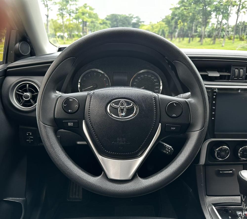 Toyota Corolla 2019 #13 Toyota Corolla 2019 car image #13