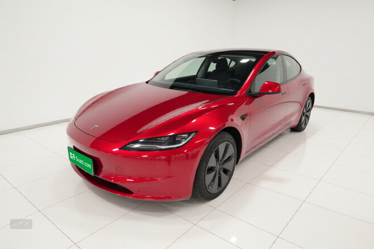 Tesla Model 3 2023 car image #2