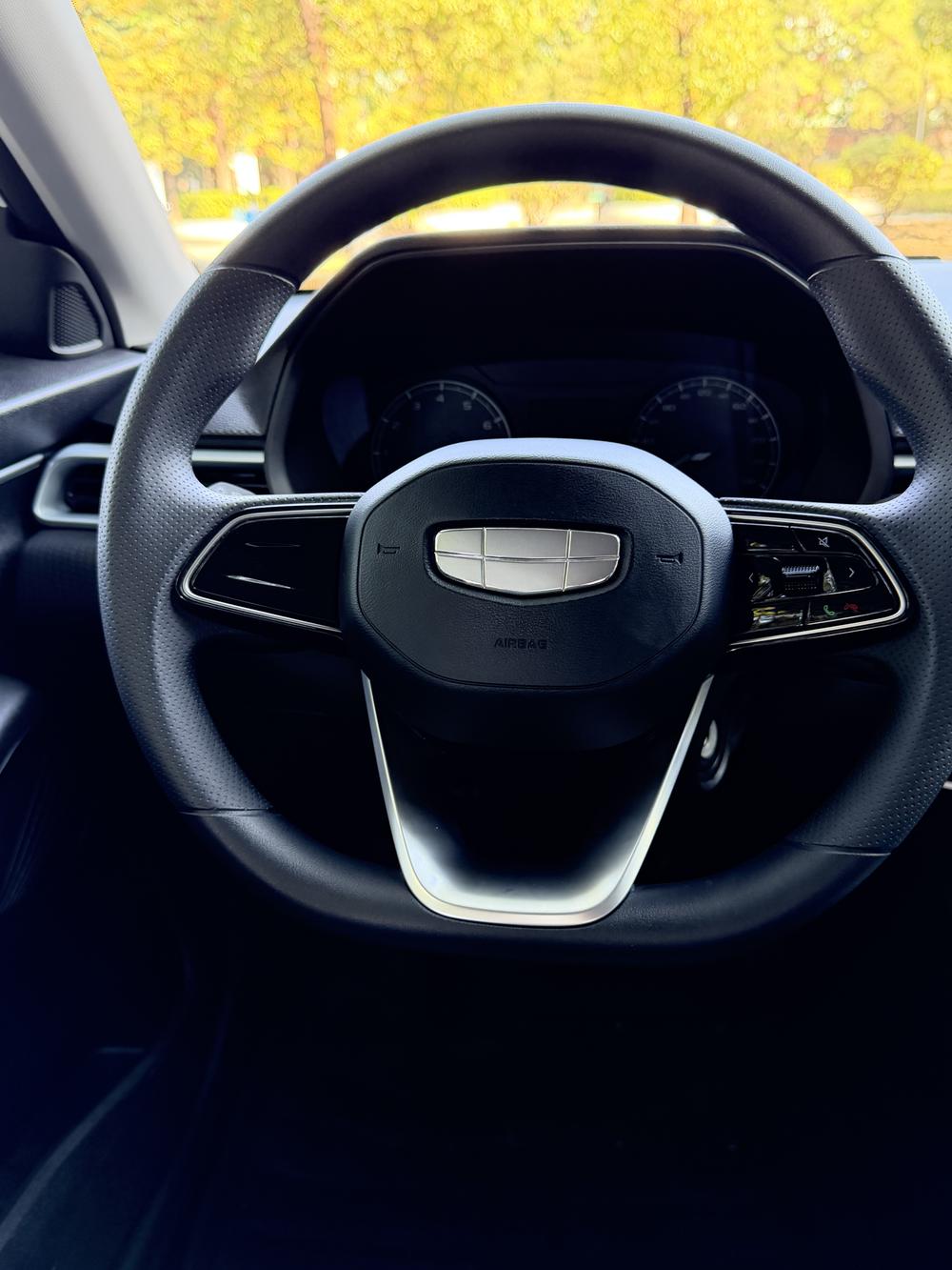 GEELY Emgrand 2024 #15 GEELY Emgrand 2024 car image #15