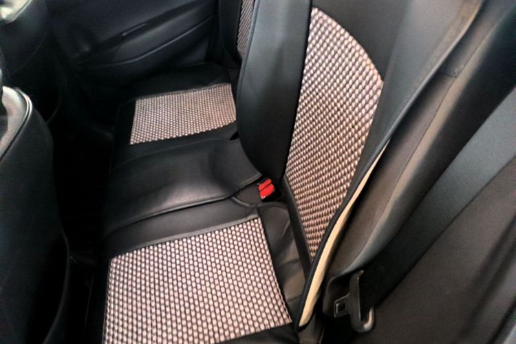 Toyota Corolla Cross 2023 car image #13