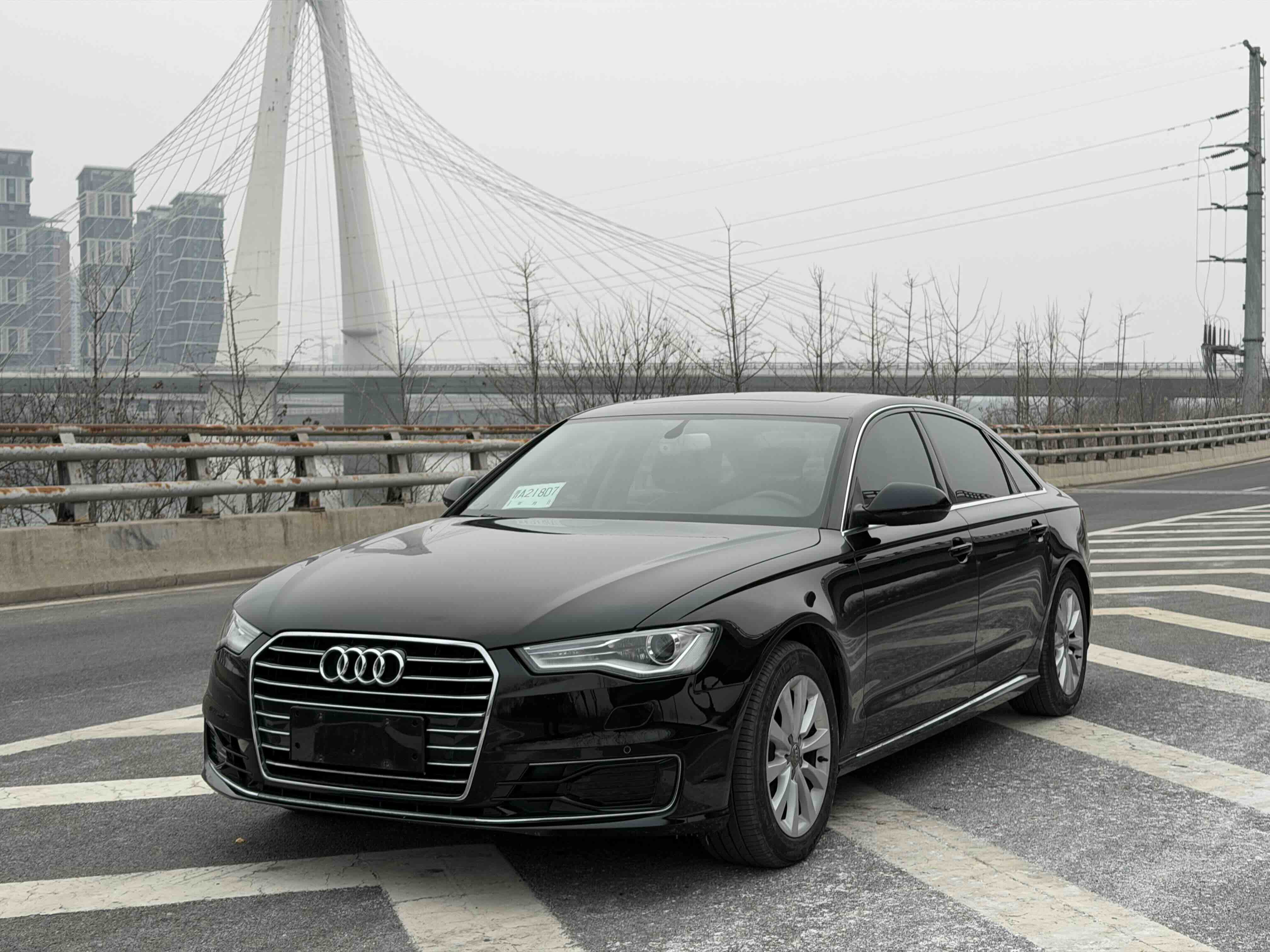 Audi A6L 2016 Audi A6L 2016 car image