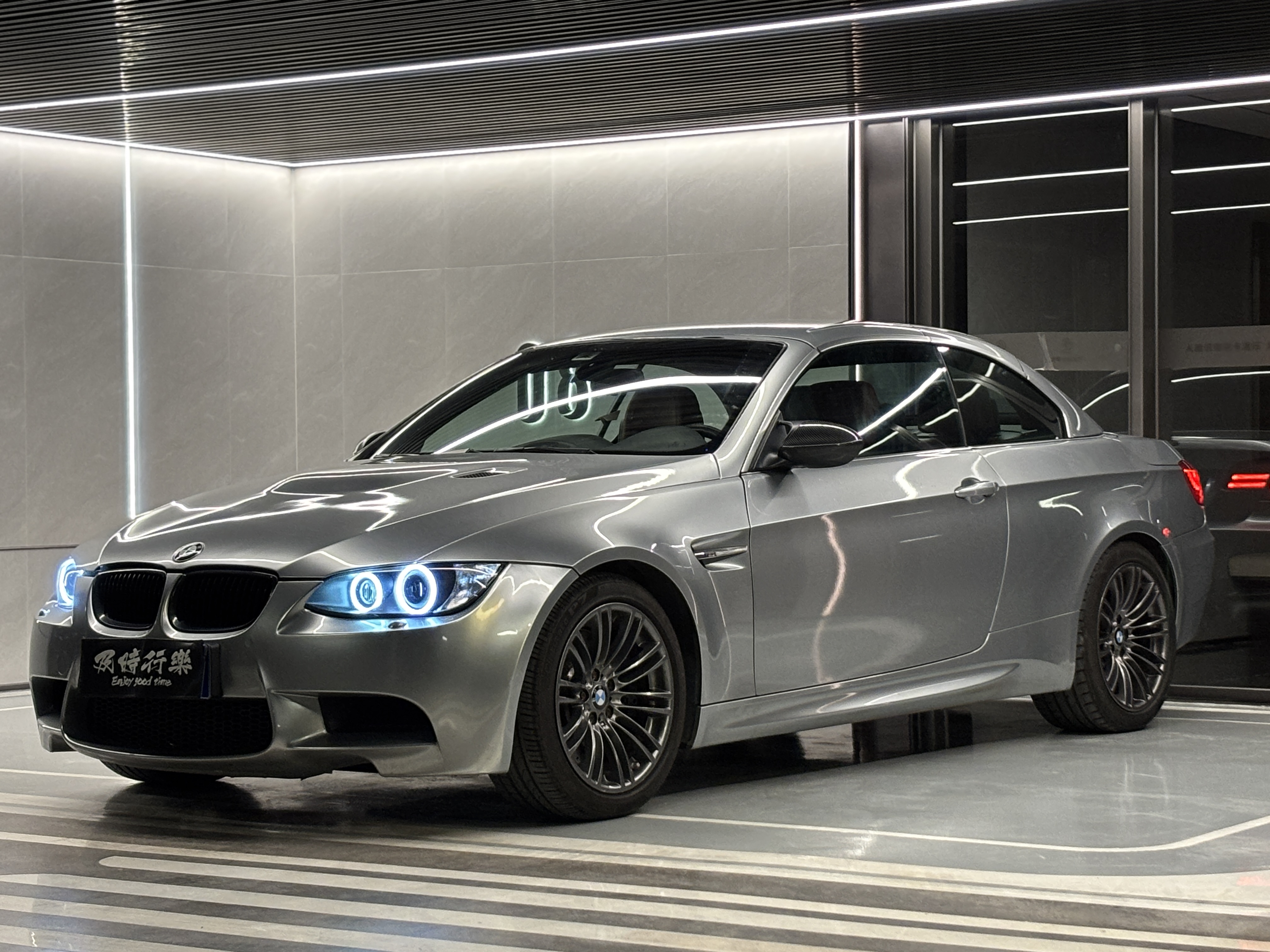 BMW M3 2011 car image 