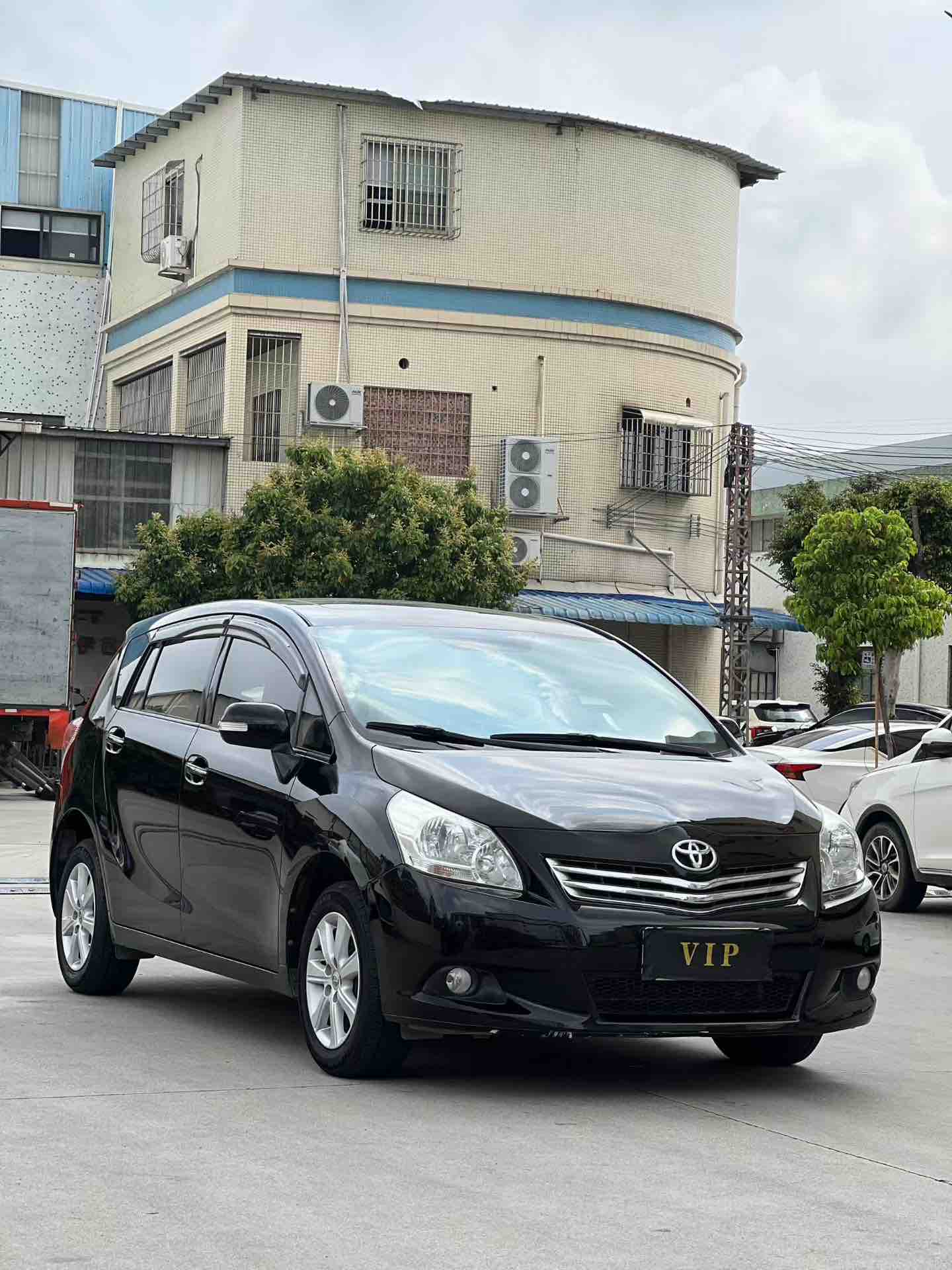 Toyota Verso 2011 car image 
