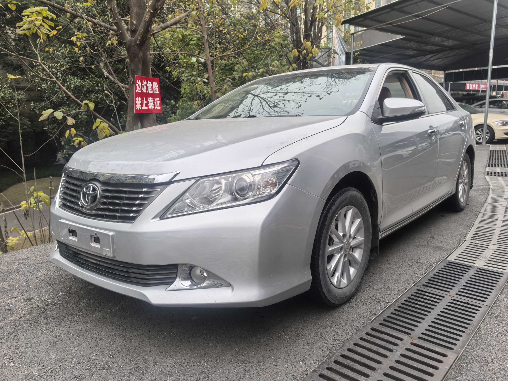 Toyota Camry 2013 Toyota Camry 2013 car image