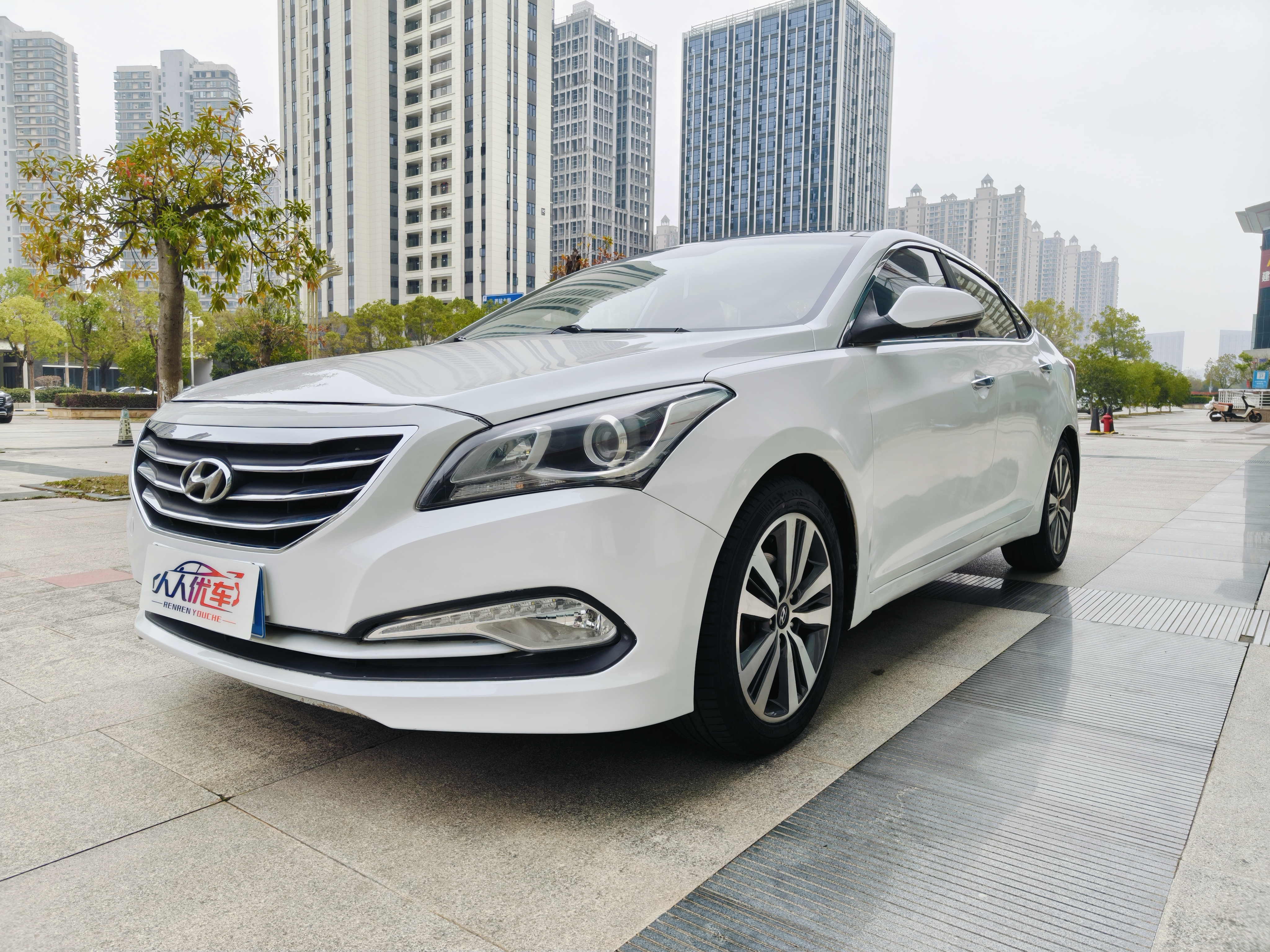 Hyundai Mistra 2016 car image 